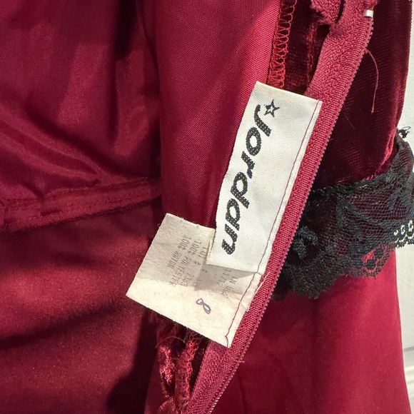 Vintage Burgundy Velvet Lace Trim Slip Dress Size 8 (Fits US 6) - Picture 5 of 8